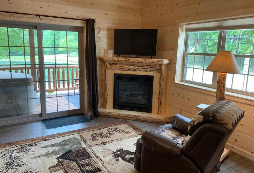 ホテル Waterview Lodge By Amish Country Lodging