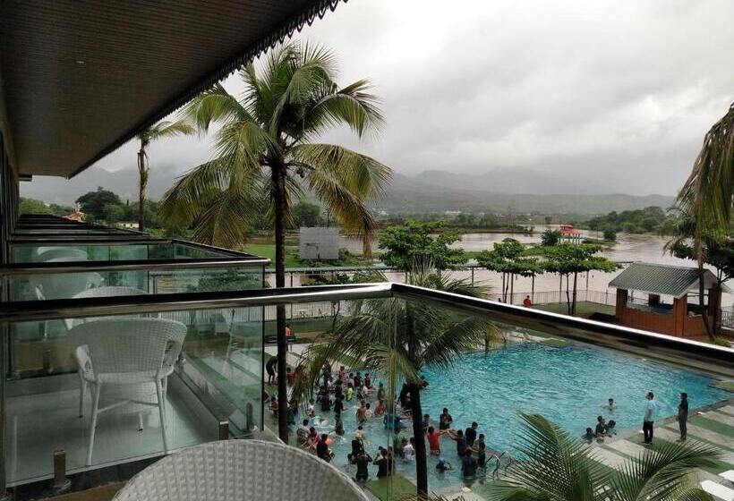 Paramount Riverfront Resort & Spa, Karjat