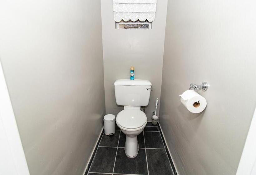 פנסיון Glenmore Guesthouse