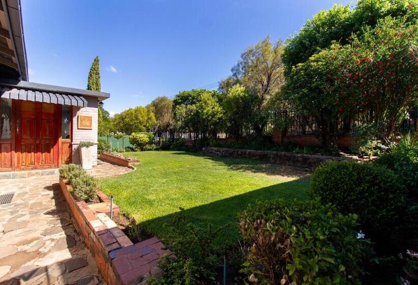 פנסיון Glenmore Guesthouse