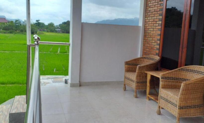 پانسیون Toba Boi