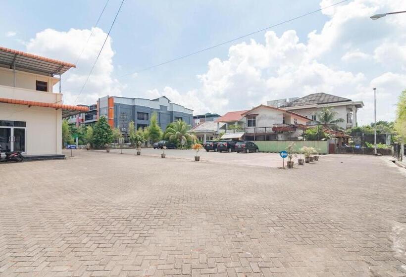 Urbanview Hotel Syariah Dapen Pontianak By Reddoorz