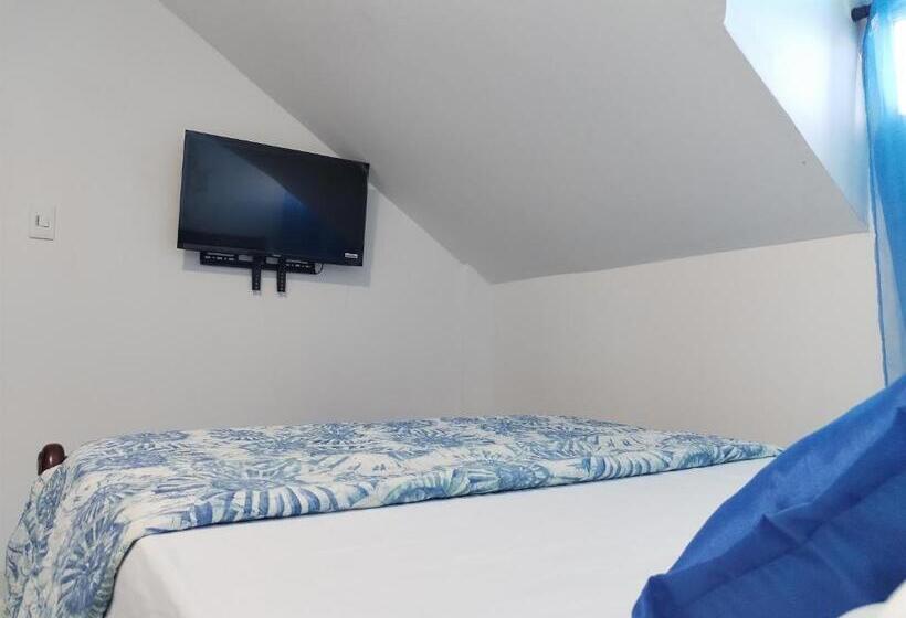 هاستل Posada Shalain