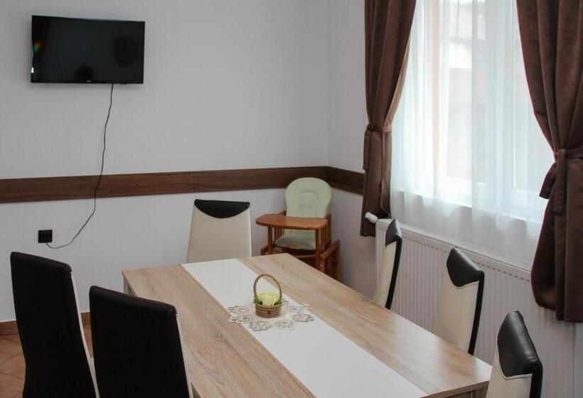 تختخواب و صبحانه Apartamente Gergely Apartmanok