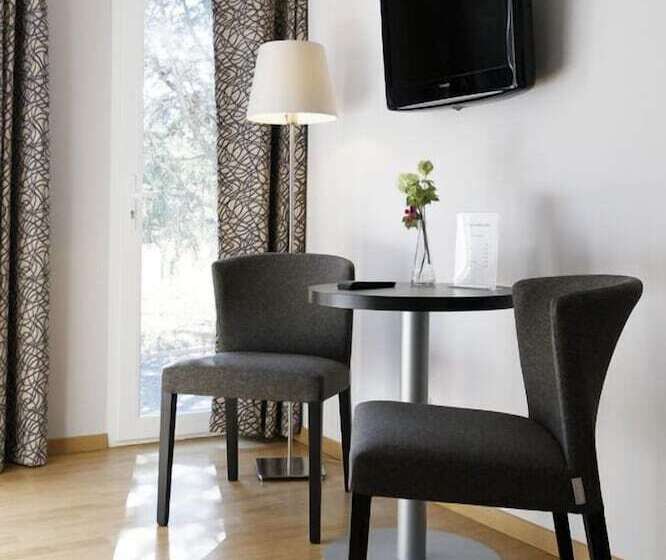 ベッドアンドブレックファースト Les Villas Du Chateau De Lastours