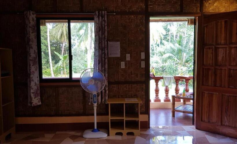 ベッドアンドブレックファースト Paco S Garden Home Stay