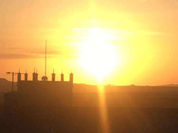 مبيت وإفطار The Cathedral Villas