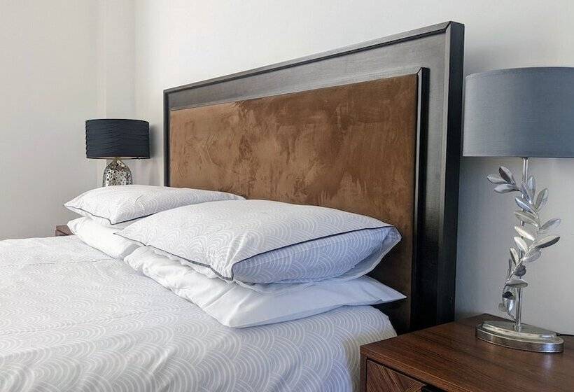 مبيت وإفطار The Cathedral Villas