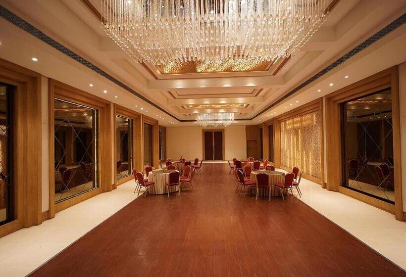 בית מלון כפרי Amora   Rajnandgaon