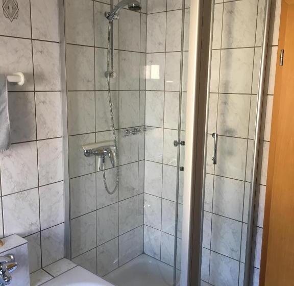 ペンション Gästehaus Doll