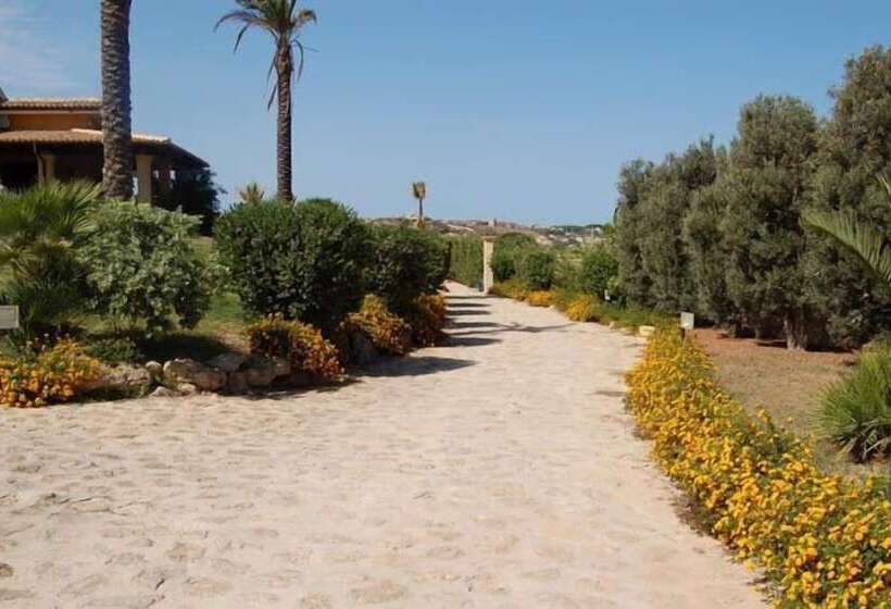 تختخواب و صبحانه Villa Carlo Resort