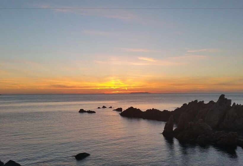 Costa Paradiso