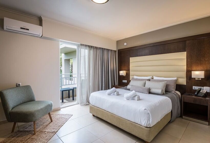 هتل Egeo Easy Living Resort