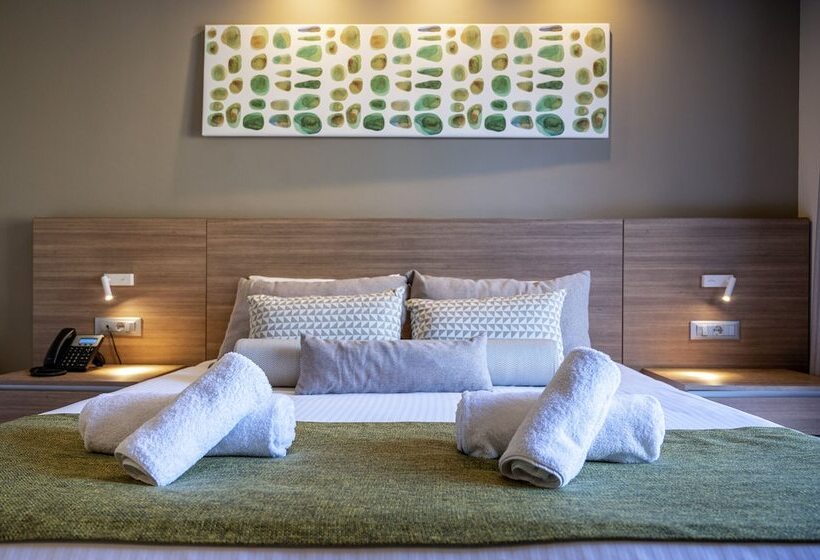 هتل Egeo Easy Living Resort