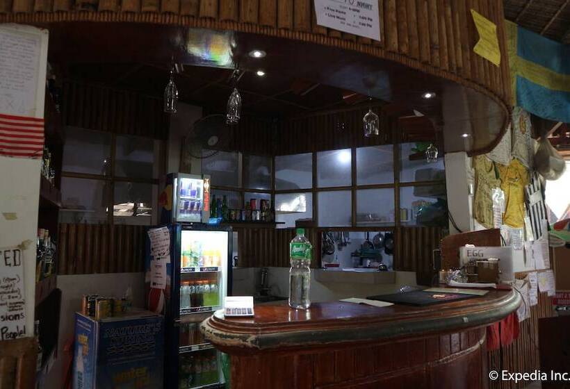 בית מלון כפרי Frendz Hostel Boracay