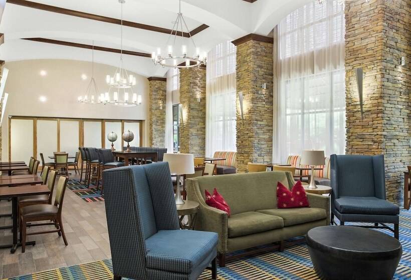 هتل Hampton Inn Columbus / South   Fort Benning