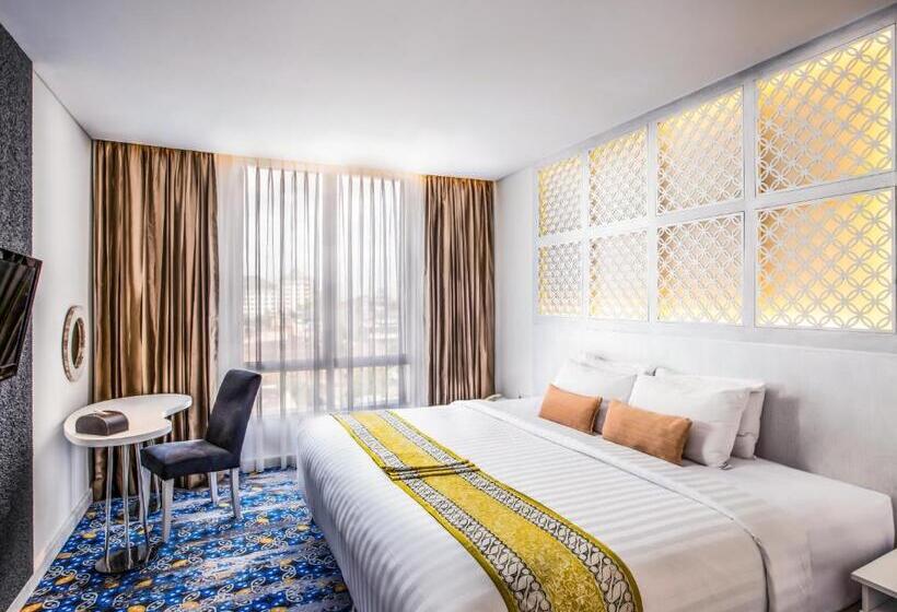 Jambuluwuk Malioboro Hotel Yogyakarta