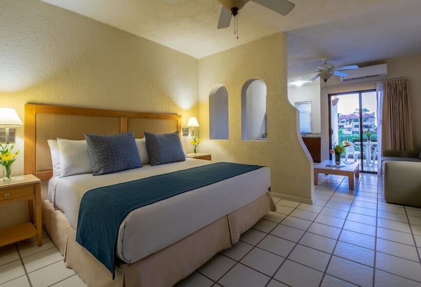 هتل Park Royal Homestay Los Cabos