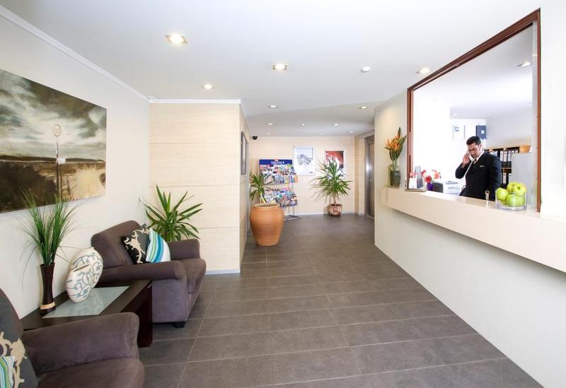 Отель Quest Ponsonby Serviced Apartments