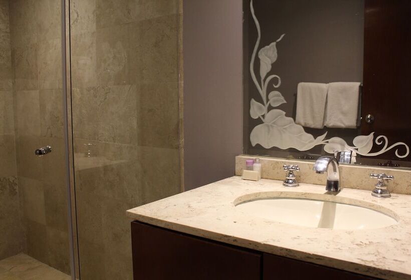 ホテル Residence L´ Heritage Hipólito Taine By Bluebay