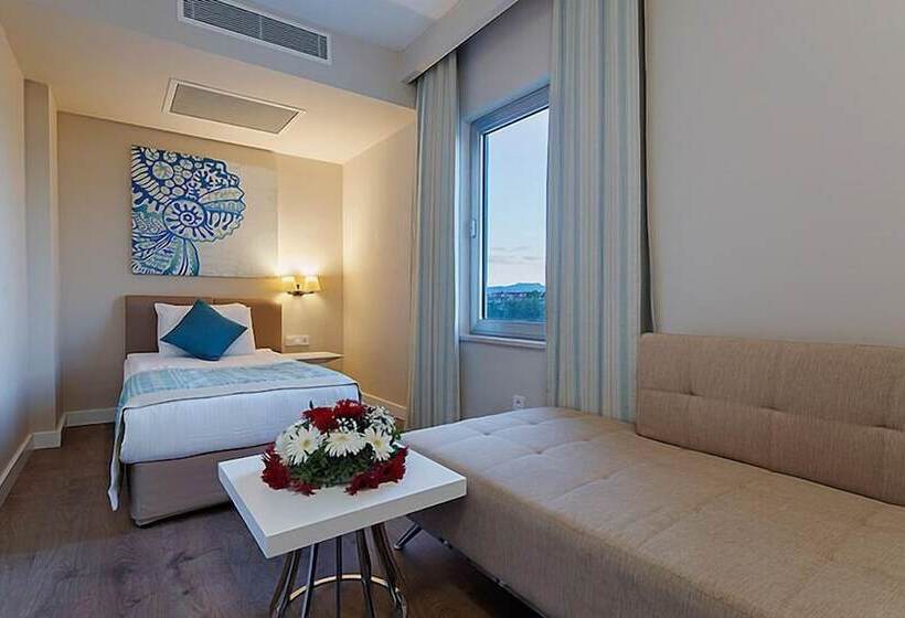 هتل Seashell Resort & Spa