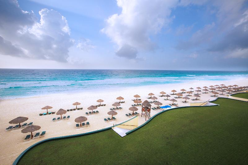 The Royal Islander - An All Suites Resort