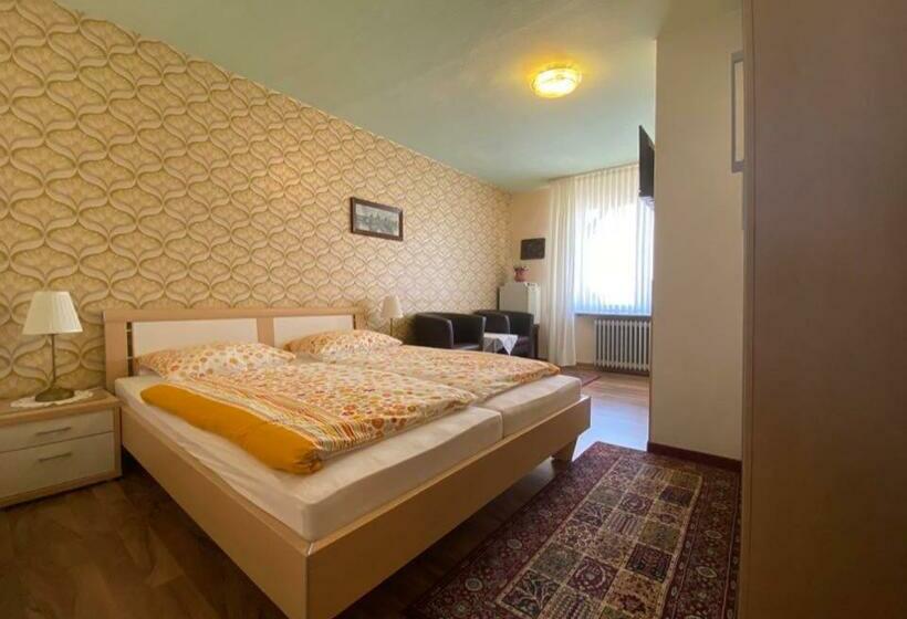 ユースホステル Gasthaus Castor