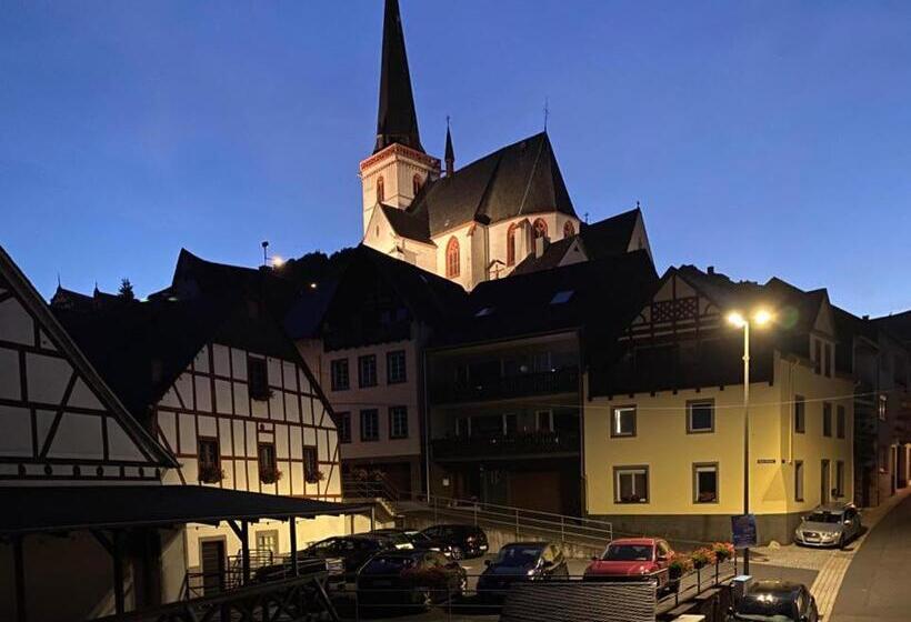 ユースホステル Gasthaus Castor