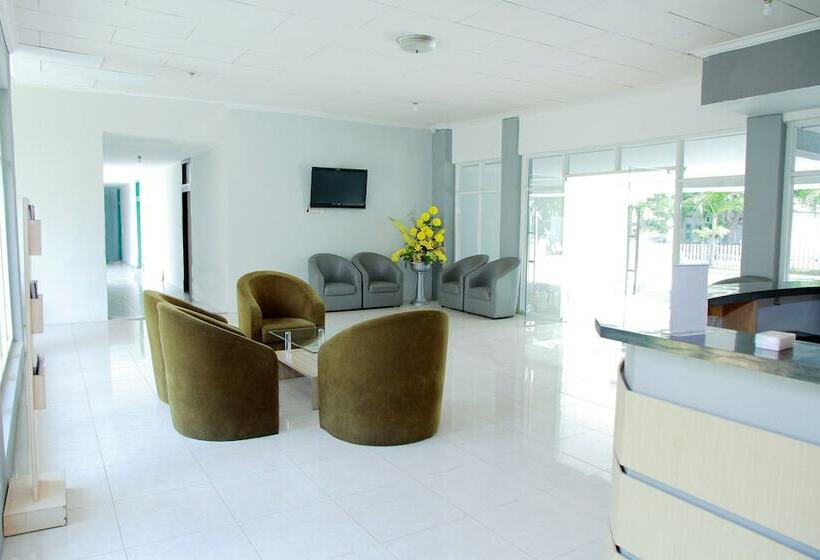 هاستل Grand Wisata Hotel By Oyo Rooms