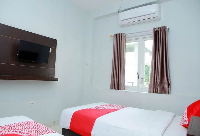 هاستل Grand Wisata Hotel By Oyo Rooms