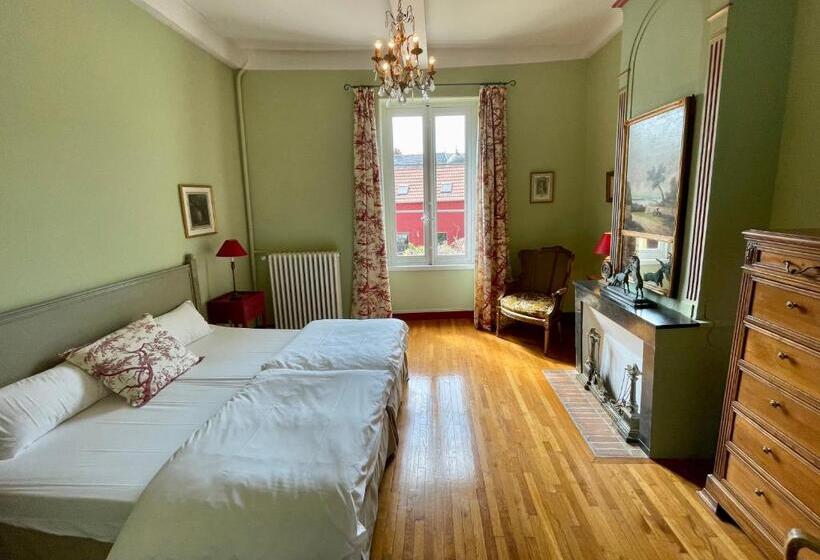 مبيت وإفطار Chambres D Hôte Le Clos De L Argolay
