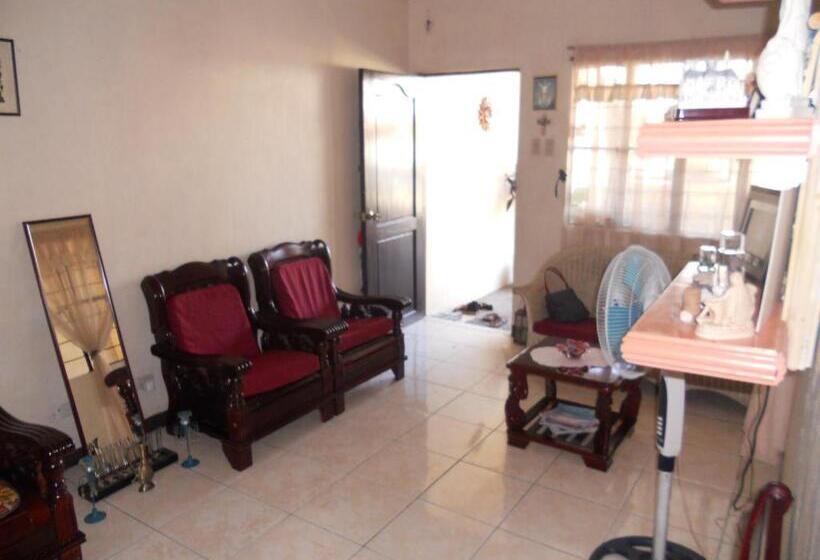 مبيت وإفطار Guesthouse Cavite