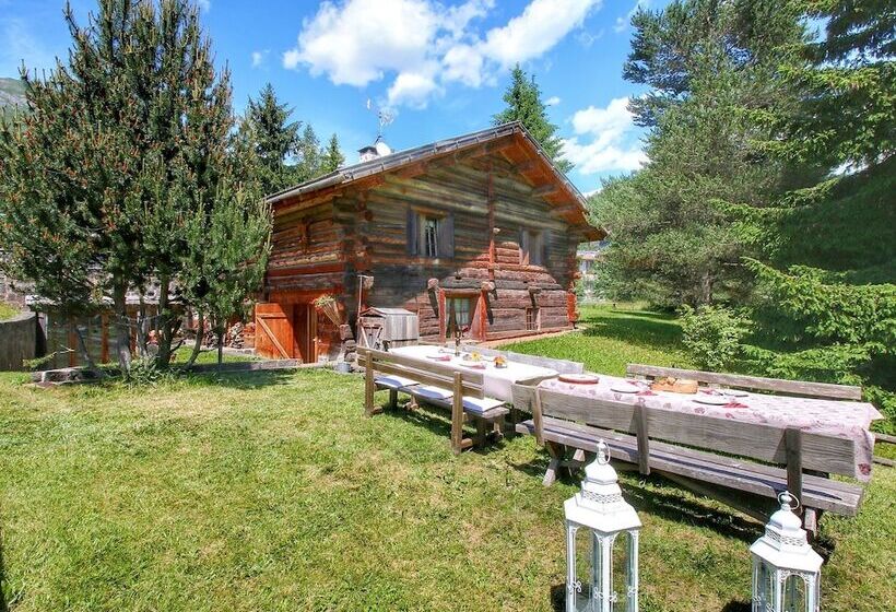 Fascinating Cottage In Bellamonte With Sauna