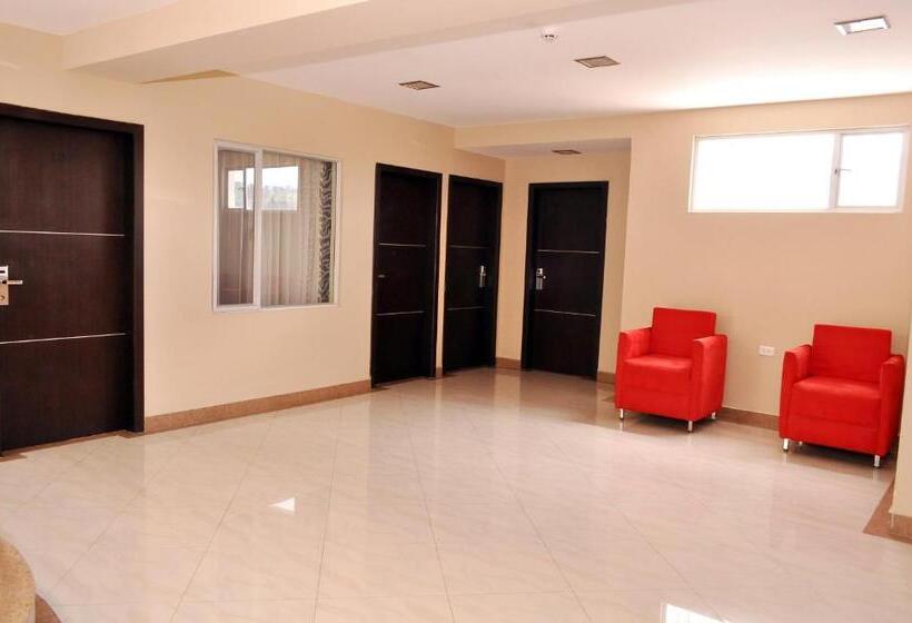 هتل De Las Américas   Ambato