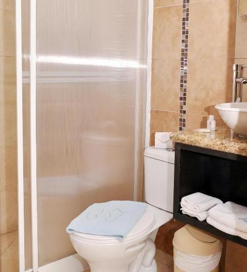 هتل De Las Américas   Ambato