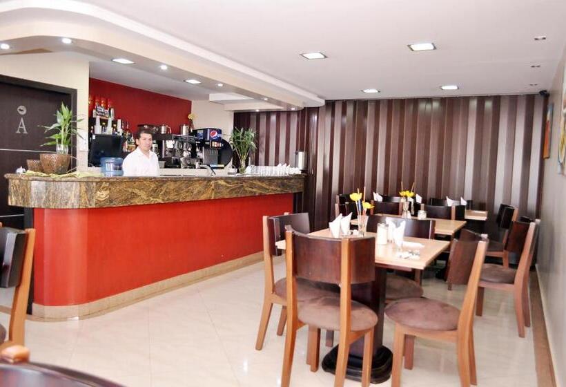 هتل De Las Américas   Ambato