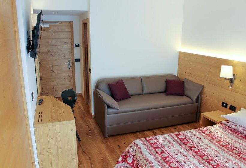 هتل Edelweiss Alpine Nature