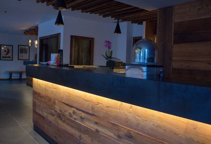 هتل Edelweiss Alpine Nature