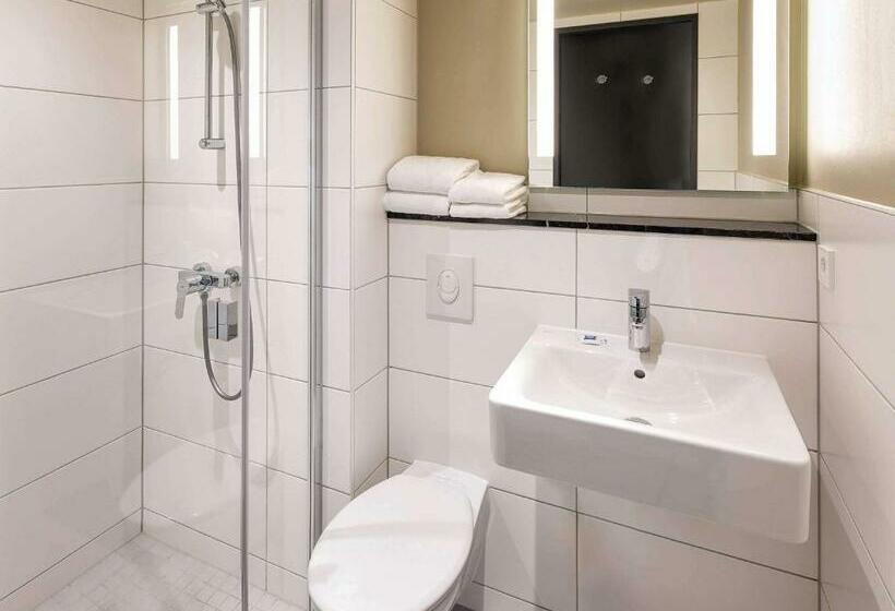 בית מלון כפרי Ibis Budget Bayreuth