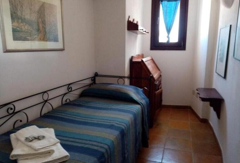 هتل Resort La Casa Dei Fiori