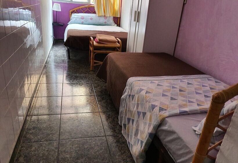بنسيون Low Cost Room Las Llaves 1