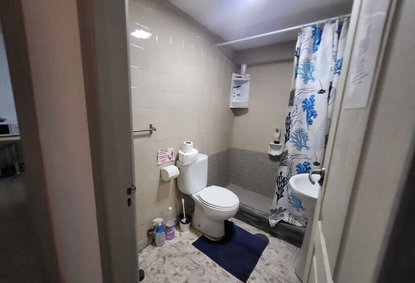 بنسيون Low Cost Room Las Llaves 3