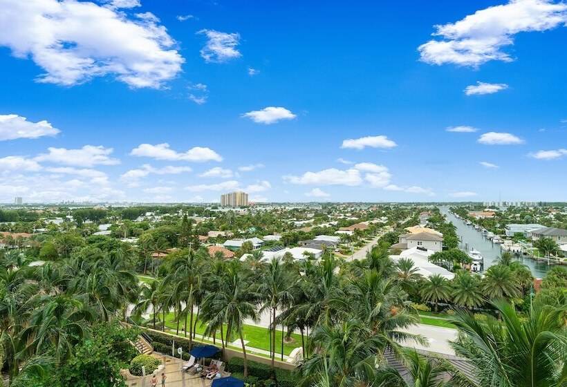 בית מלון כפרי Palm Beach Singer Island Resort & Spa Luxury Suites