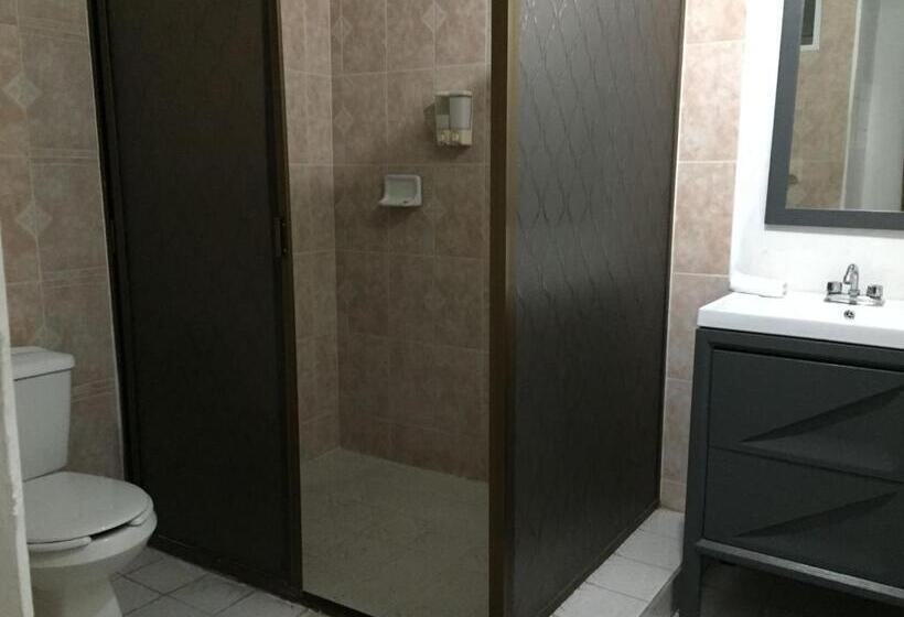 بنسيون Hostal Casa Blanca