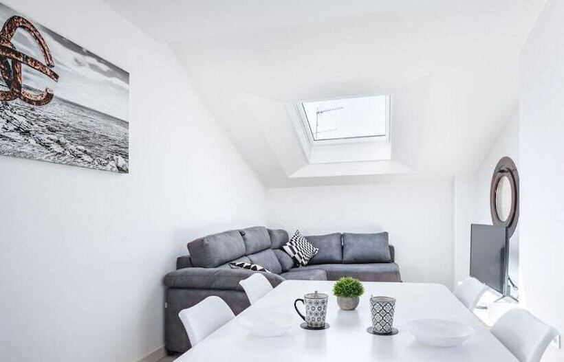 پانسیون Mirotzas And Apartments