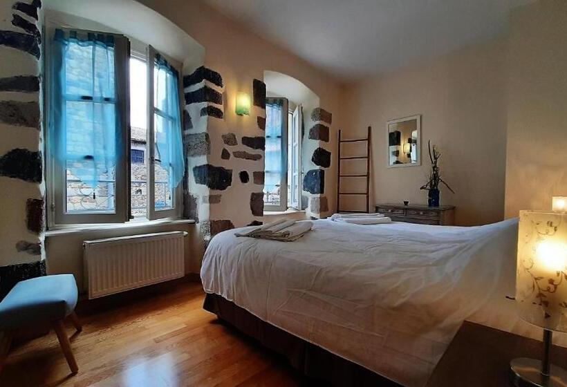 بنسيون Relais Du Noble Voyageur