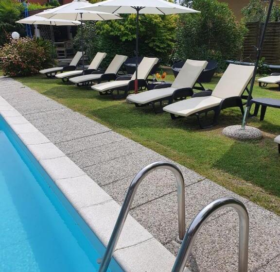 فندق Albergo Paradiso
