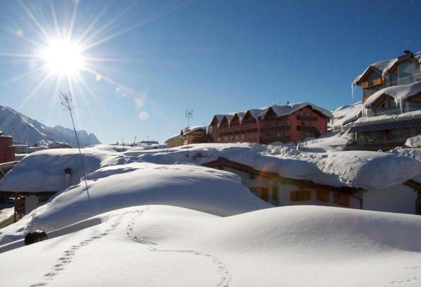 בית מלון כפרי Albergo Sciatori