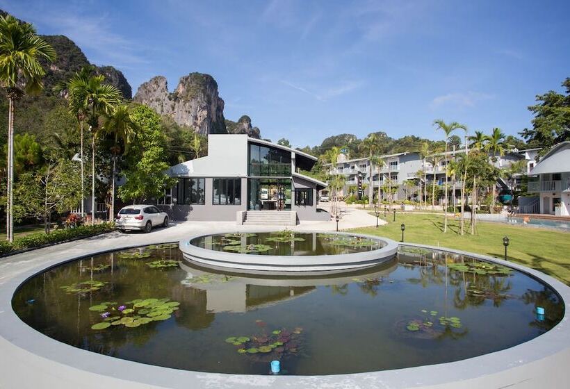 هتل Arawan Krabi Beach Resort