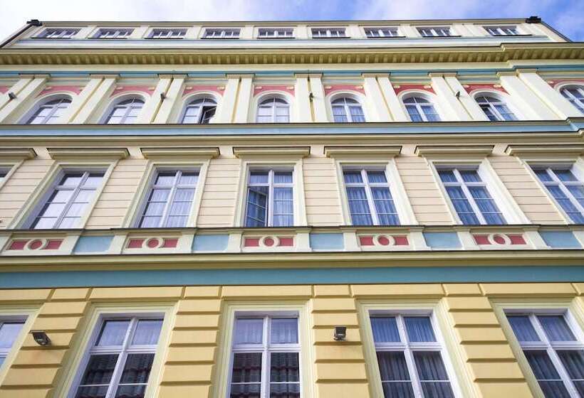 هتل Dikul Market Square Wroclaw